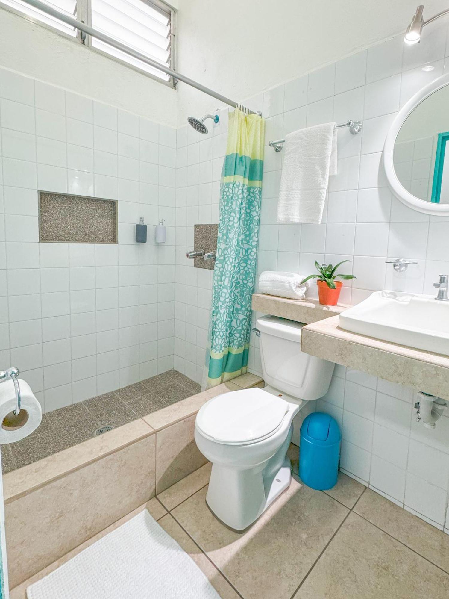 Hotel Petenchel Flores Zewnętrze zdjęcie